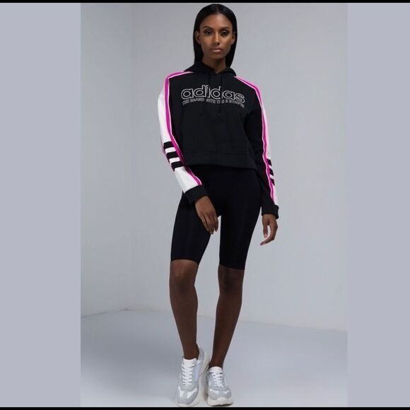 🚨 3 for $25 - ADIDAS Legacy Cropped Hoodie - Picture 1 of 13